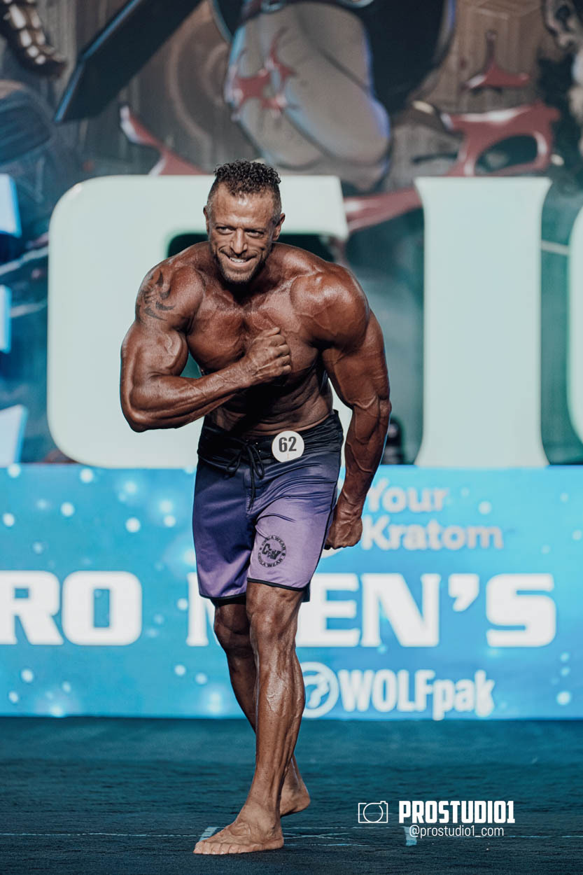 MEN’S PHYSIQUE. Photo & Video Production Studio #1