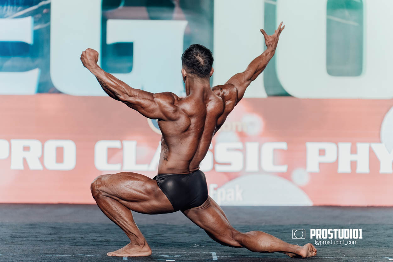 CLASSIC MEN’S PHYSIQUE. Photo & Video Production Studio #1