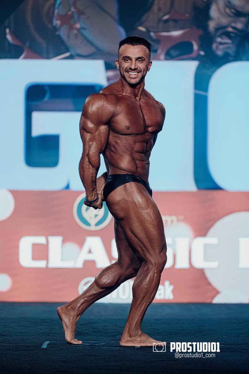 CLASSIC MEN’S PHYSIQUE. Photo & Video Production Studio #1