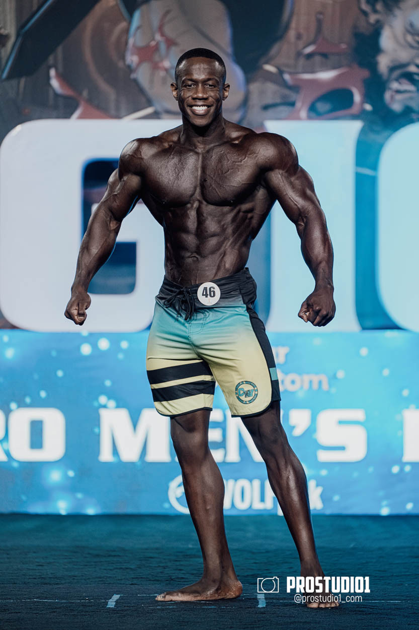 MEN’S PHYSIQUE. Photo & Video Production Studio #1