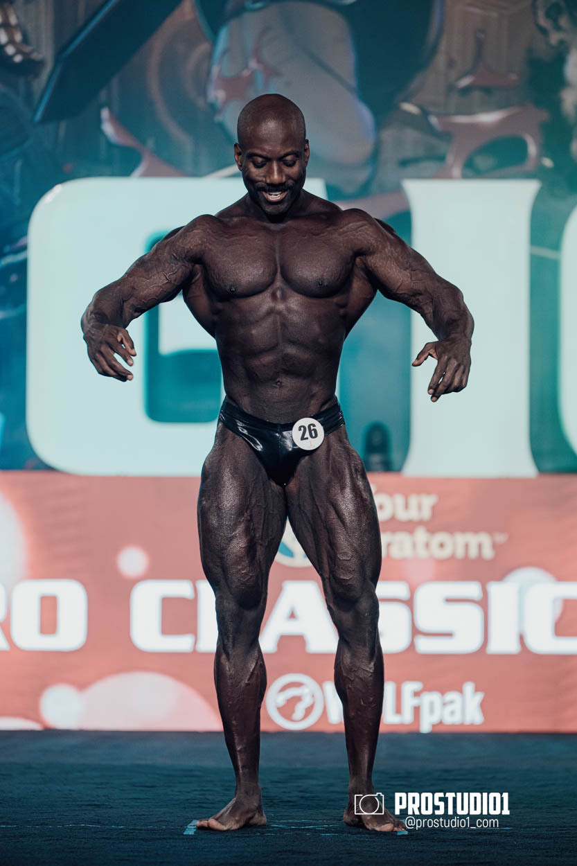 CLASSIC MEN’S PHYSIQUE. Photo & Video Production Studio #1