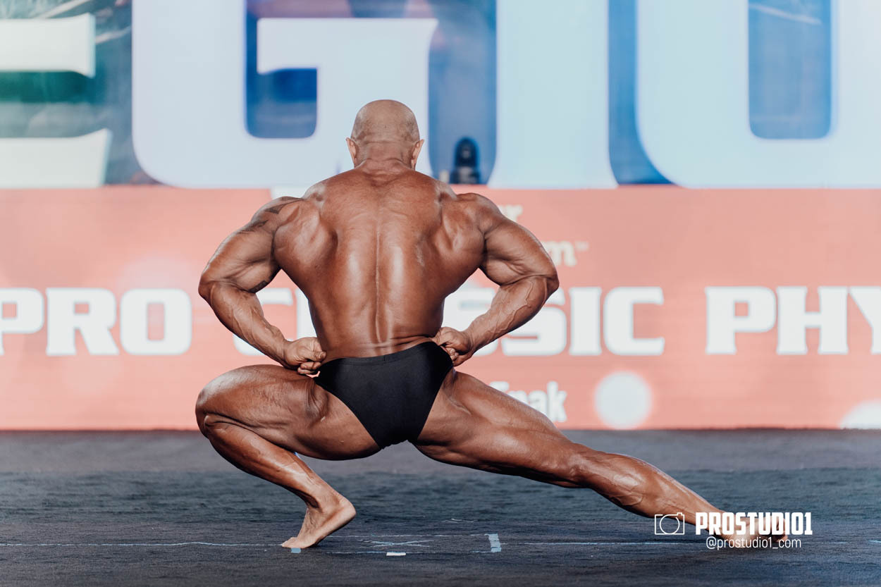 CLASSIC MEN’S PHYSIQUE. Photo & Video Production Studio #1