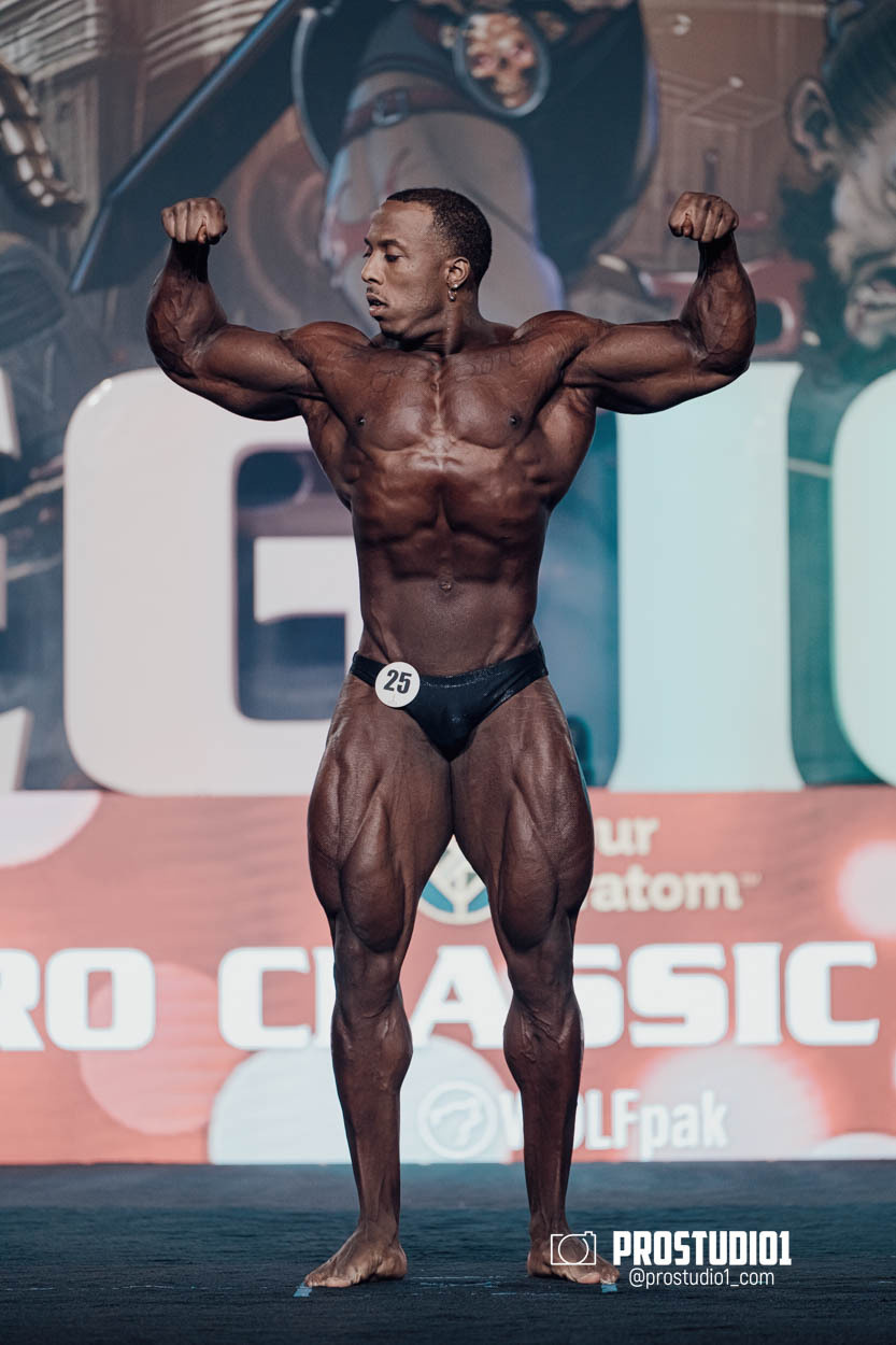 CLASSIC MEN’S PHYSIQUE. Photo & Video Production Studio #1