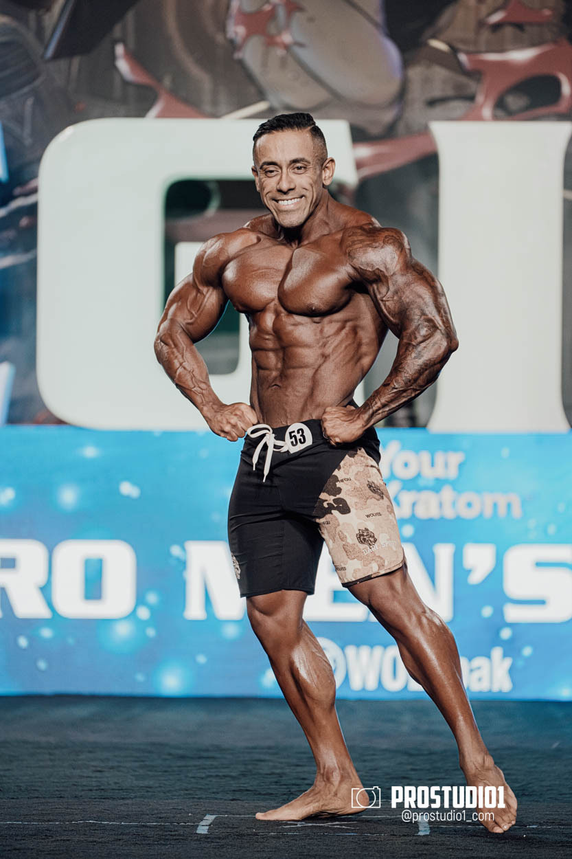 MEN’S PHYSIQUE. Photo & Video Production Studio #1