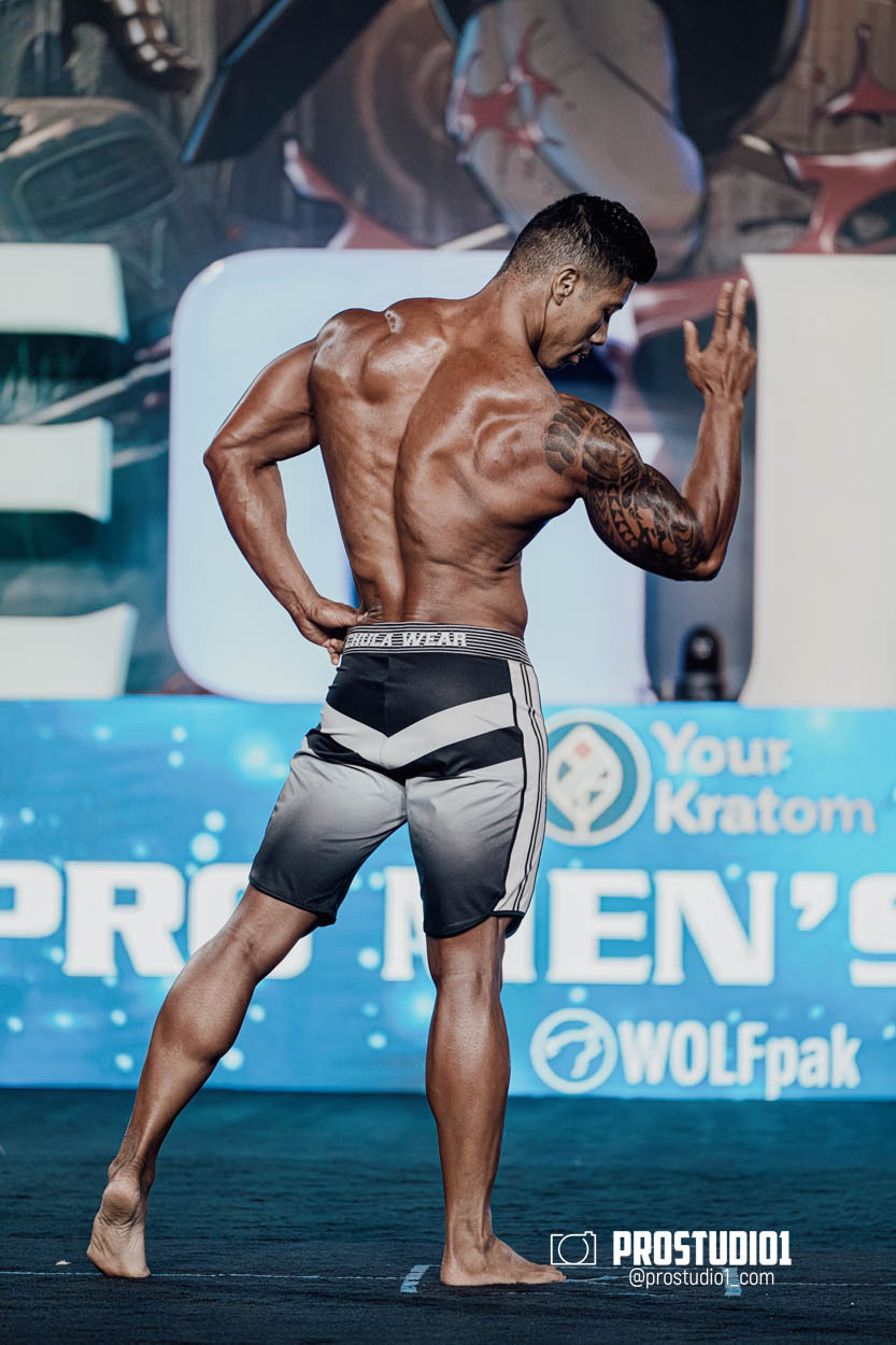 MEN’S PHYSIQUE. Photo & Video Production Studio #1