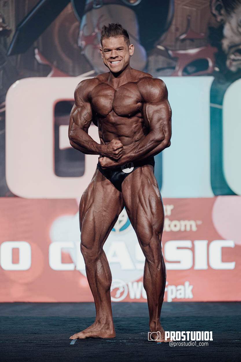 CLASSIC MEN’S PHYSIQUE. Photo & Video Production Studio #1