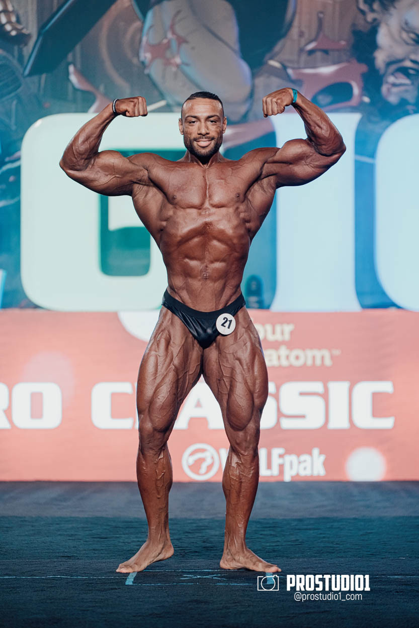 CLASSIC MEN’S PHYSIQUE. Photo & Video Production Studio #1