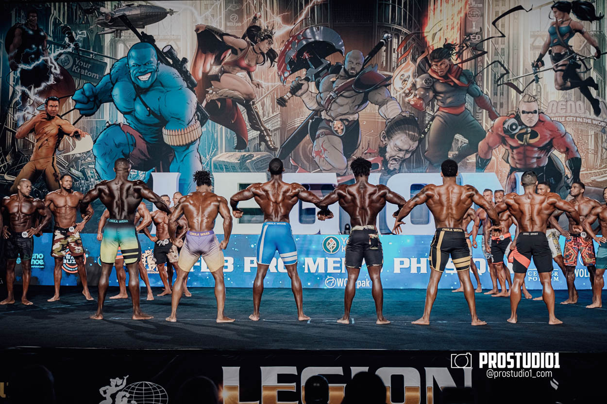 MEN’S PHYSIQUE. Photo & Video Production Studio #1