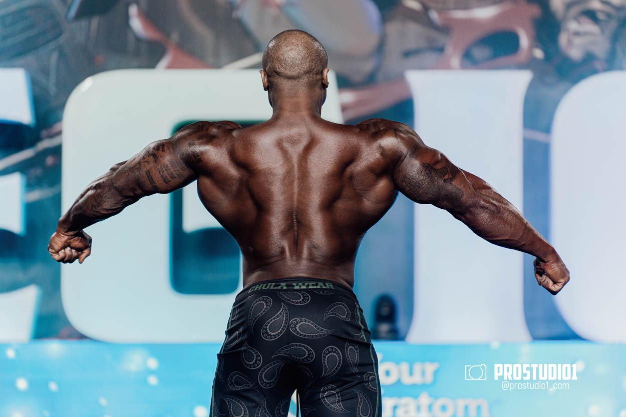 MEN’S PHYSIQUE. Photo & Video Production Studio #1