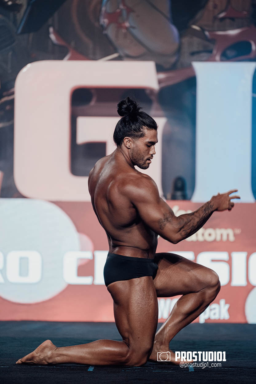 CLASSIC MEN’S PHYSIQUE. Photo & Video Production Studio #1