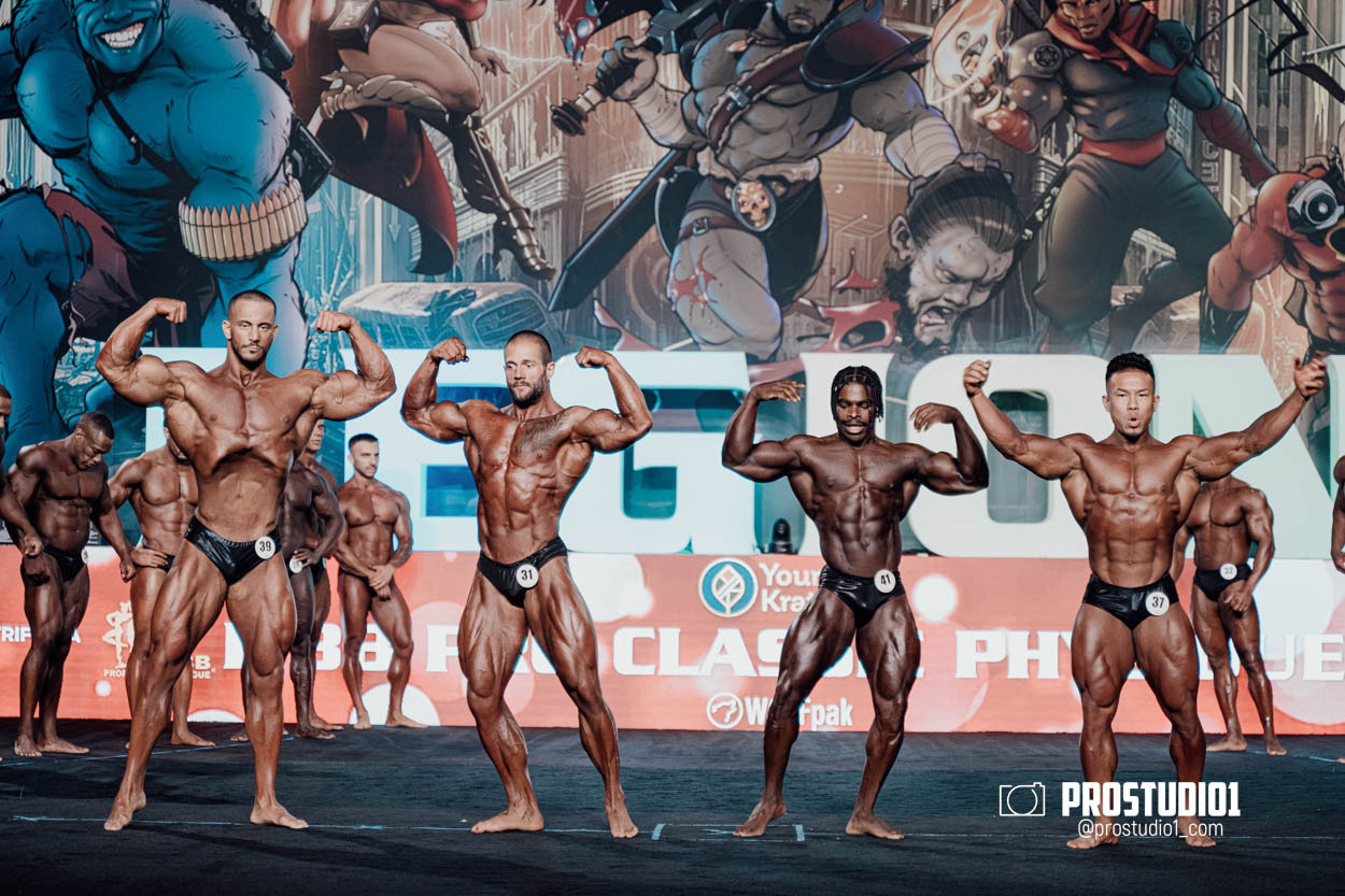 CLASSIC MEN’S PHYSIQUE. Photo & Video Production Studio #1