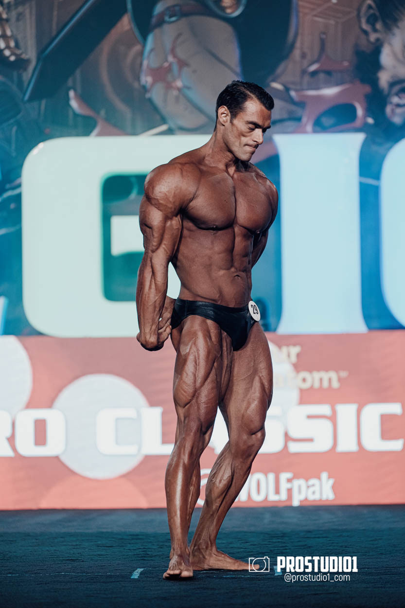 CLASSIC MEN’S PHYSIQUE. Photo & Video Production Studio #1