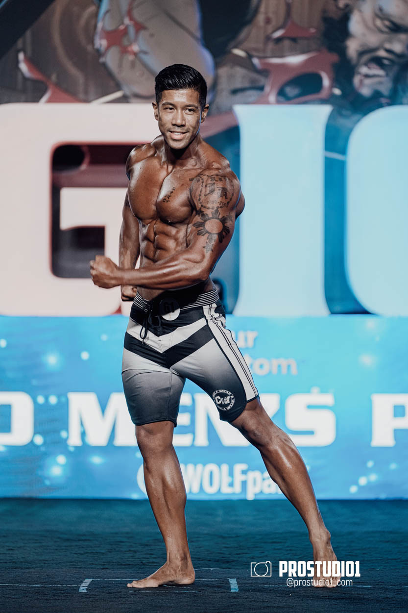 MEN’S PHYSIQUE. Photo & Video Production Studio #1