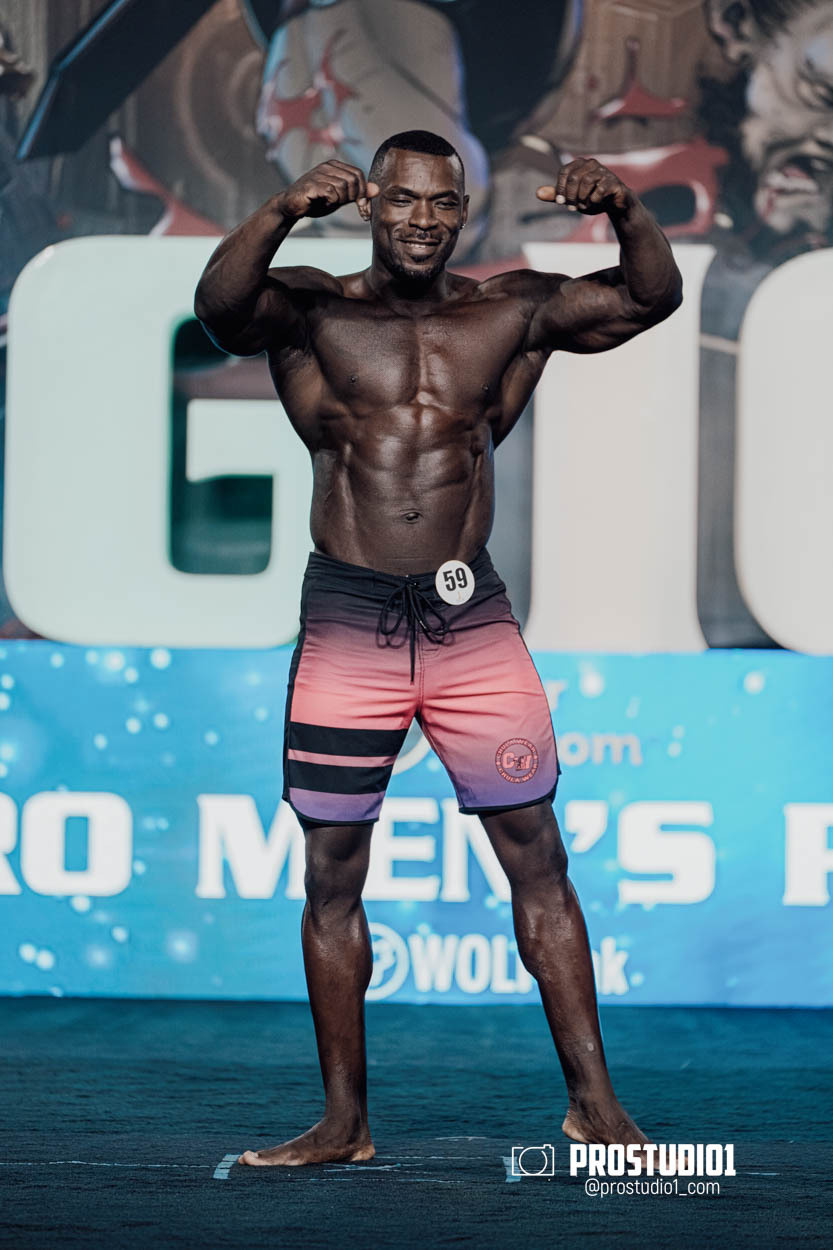 MEN’S PHYSIQUE. Photo & Video Production Studio #1