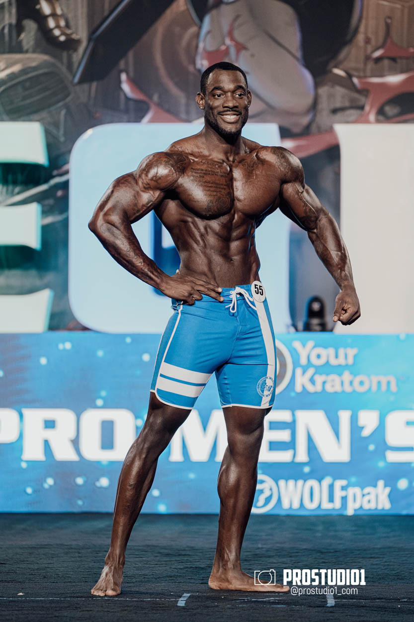 MEN’S PHYSIQUE. Photo & Video Production Studio #1