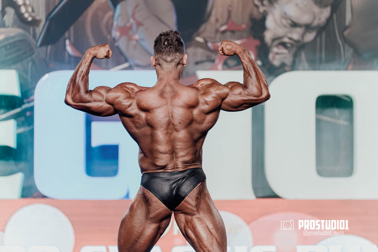 CLASSIC MEN’S PHYSIQUE. Photo & Video Production Studio #1