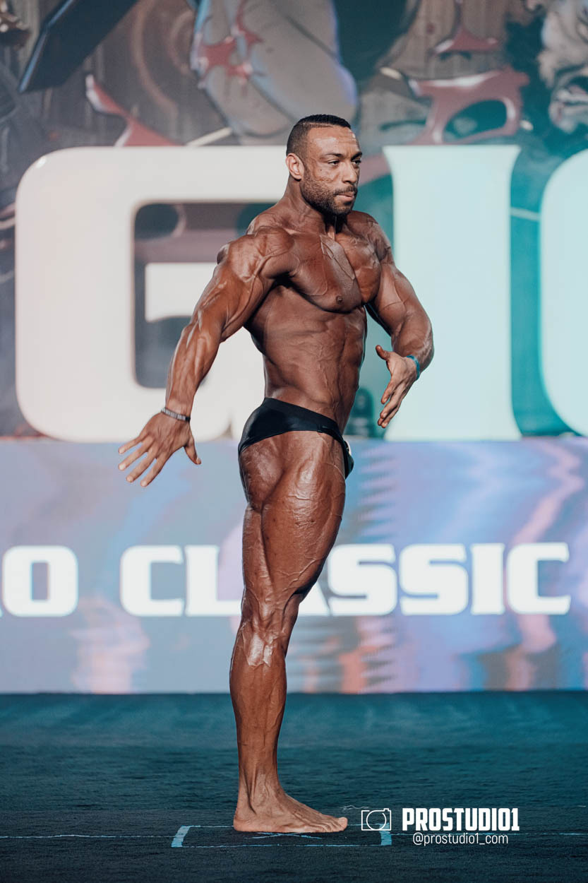 CLASSIC MEN’S PHYSIQUE. Photo & Video Production Studio #1