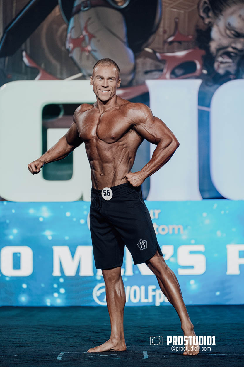 MEN’S PHYSIQUE. Photo & Video Production Studio #1