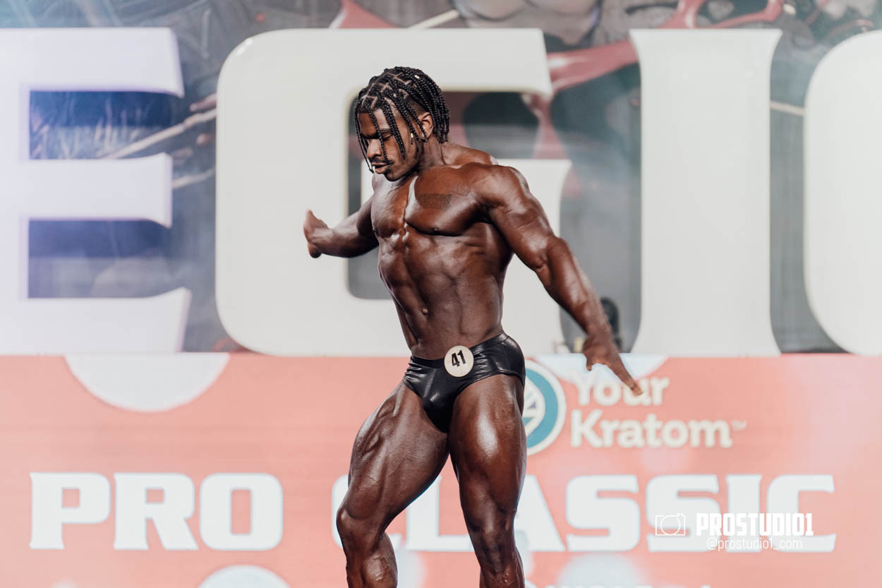 CLASSIC MEN’S PHYSIQUE. Photo & Video Production Studio #1