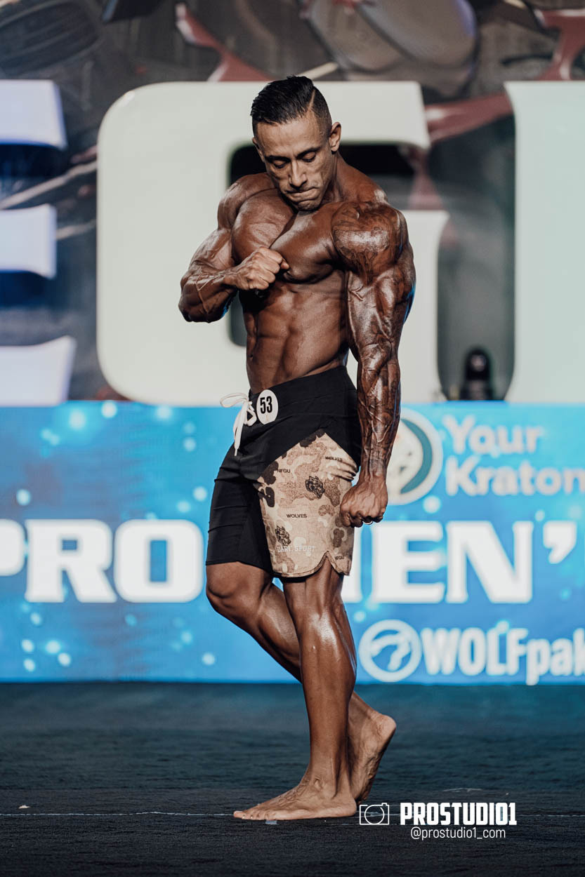 MEN’S PHYSIQUE. Photo & Video Production Studio #1