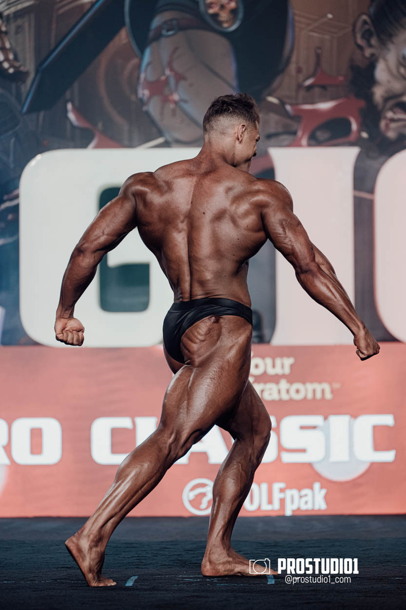 CLASSIC MEN’S PHYSIQUE. Photo & Video Production Studio #1