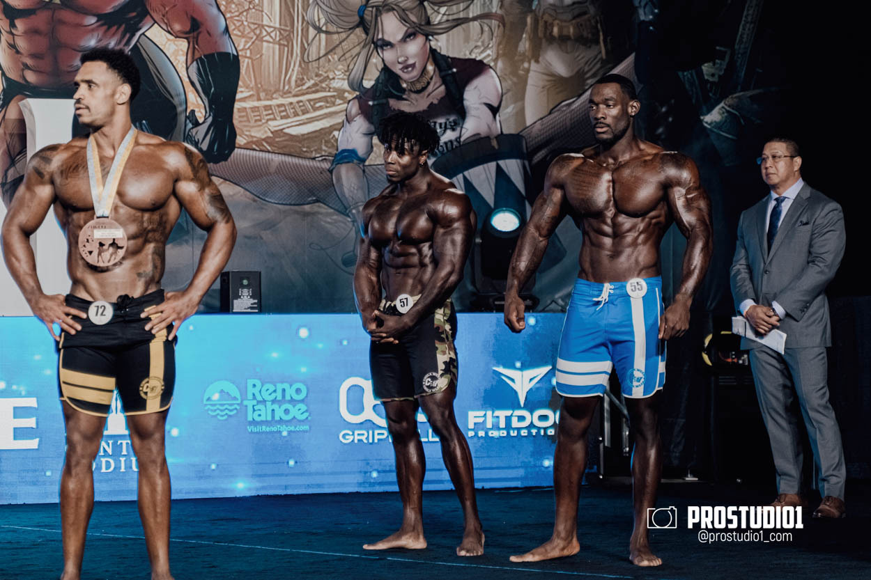 MEN’S PHYSIQUE. Photo & Video Production Studio #1