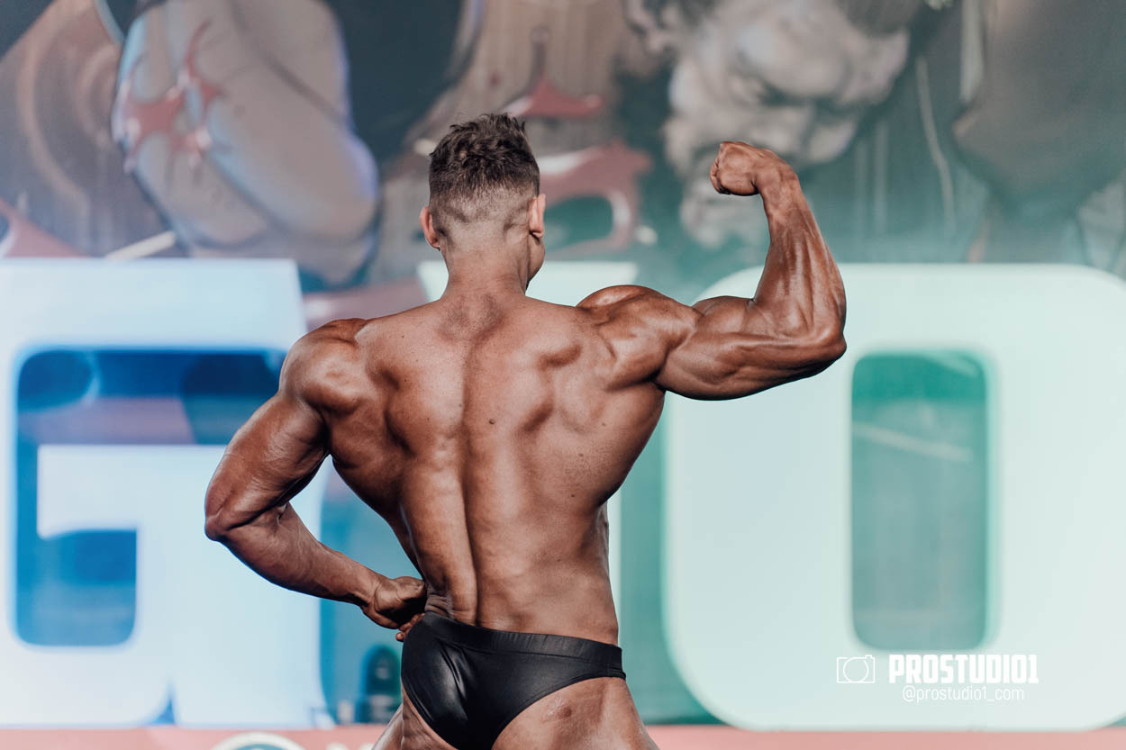 CLASSIC MEN’S PHYSIQUE. Photo & Video Production Studio #1