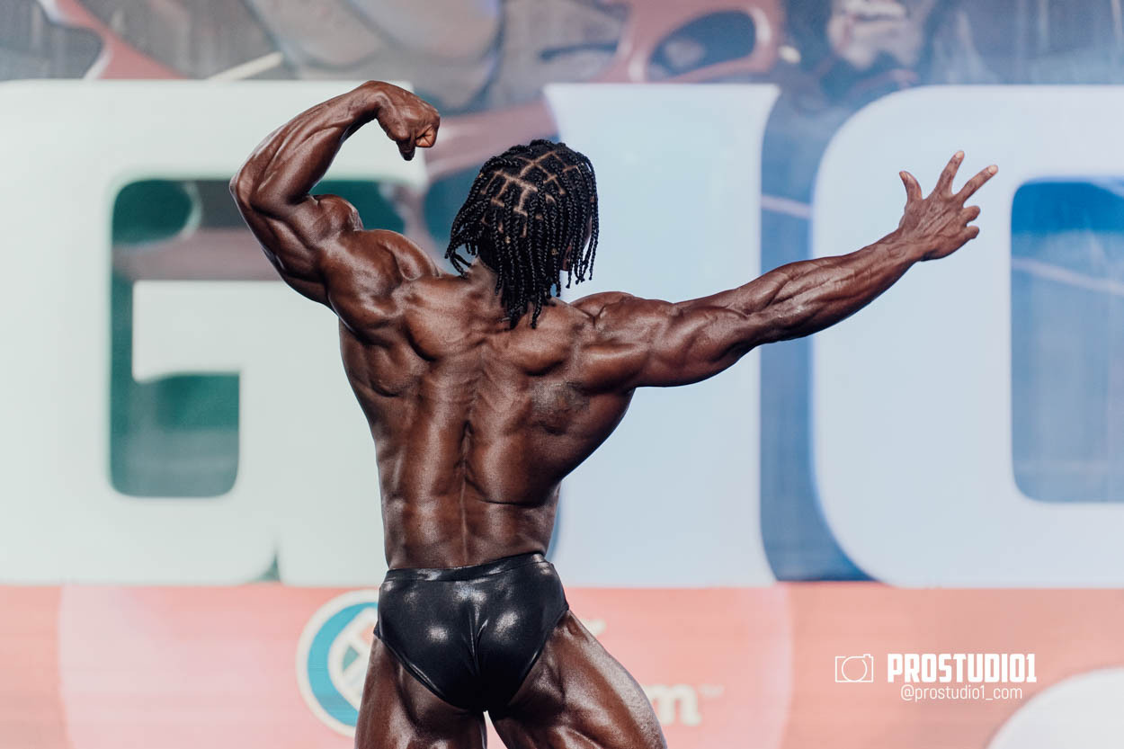 CLASSIC MEN’S PHYSIQUE. Photo & Video Production Studio #1