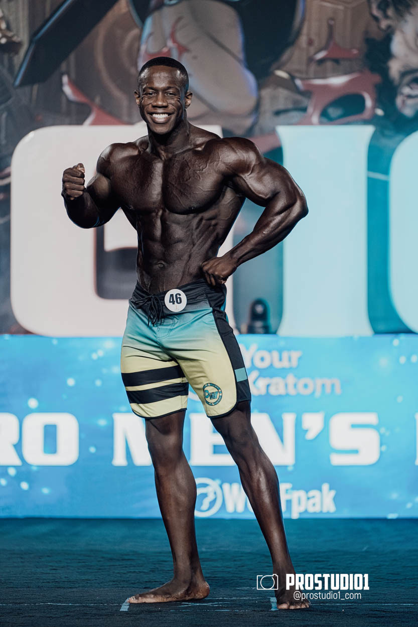 MEN’S PHYSIQUE. Photo & Video Production Studio #1