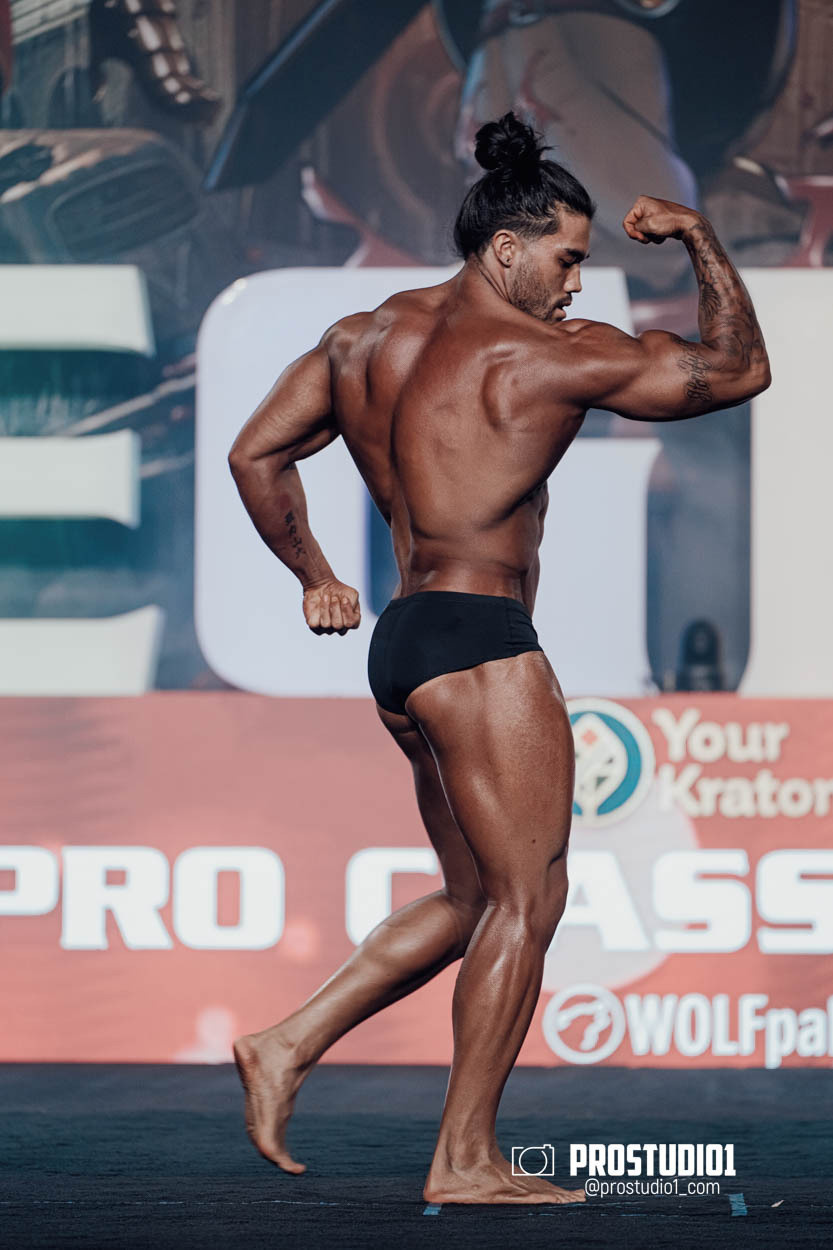 CLASSIC MEN’S PHYSIQUE. Photo & Video Production Studio #1