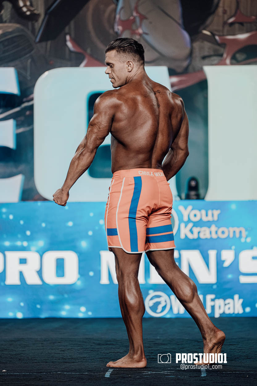 MEN’S PHYSIQUE. Photo & Video Production Studio #1