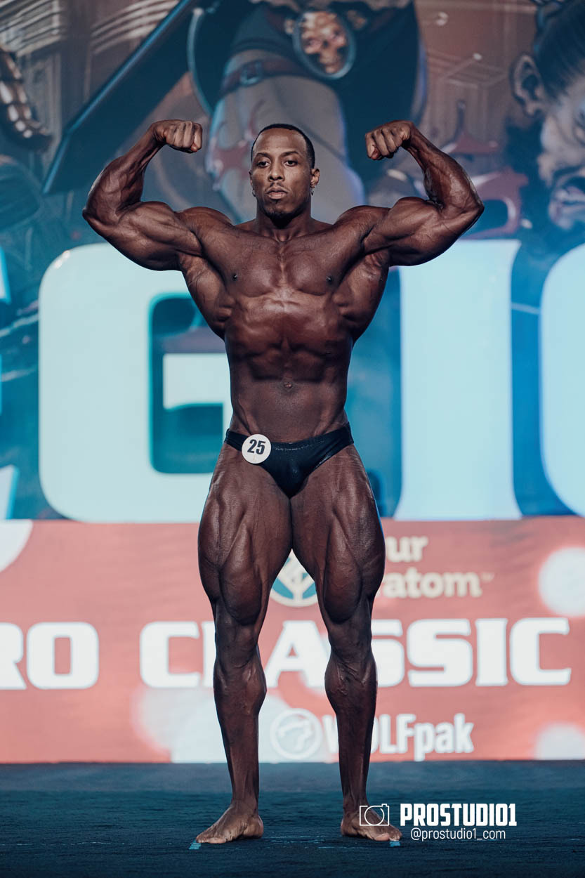 CLASSIC MEN’S PHYSIQUE. Photo & Video Production Studio #1