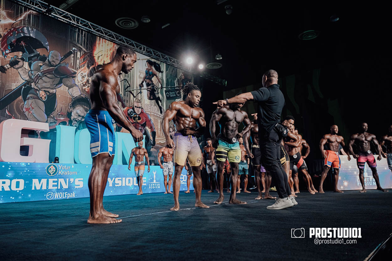 MEN’S PHYSIQUE. Photo & Video Production Studio #1