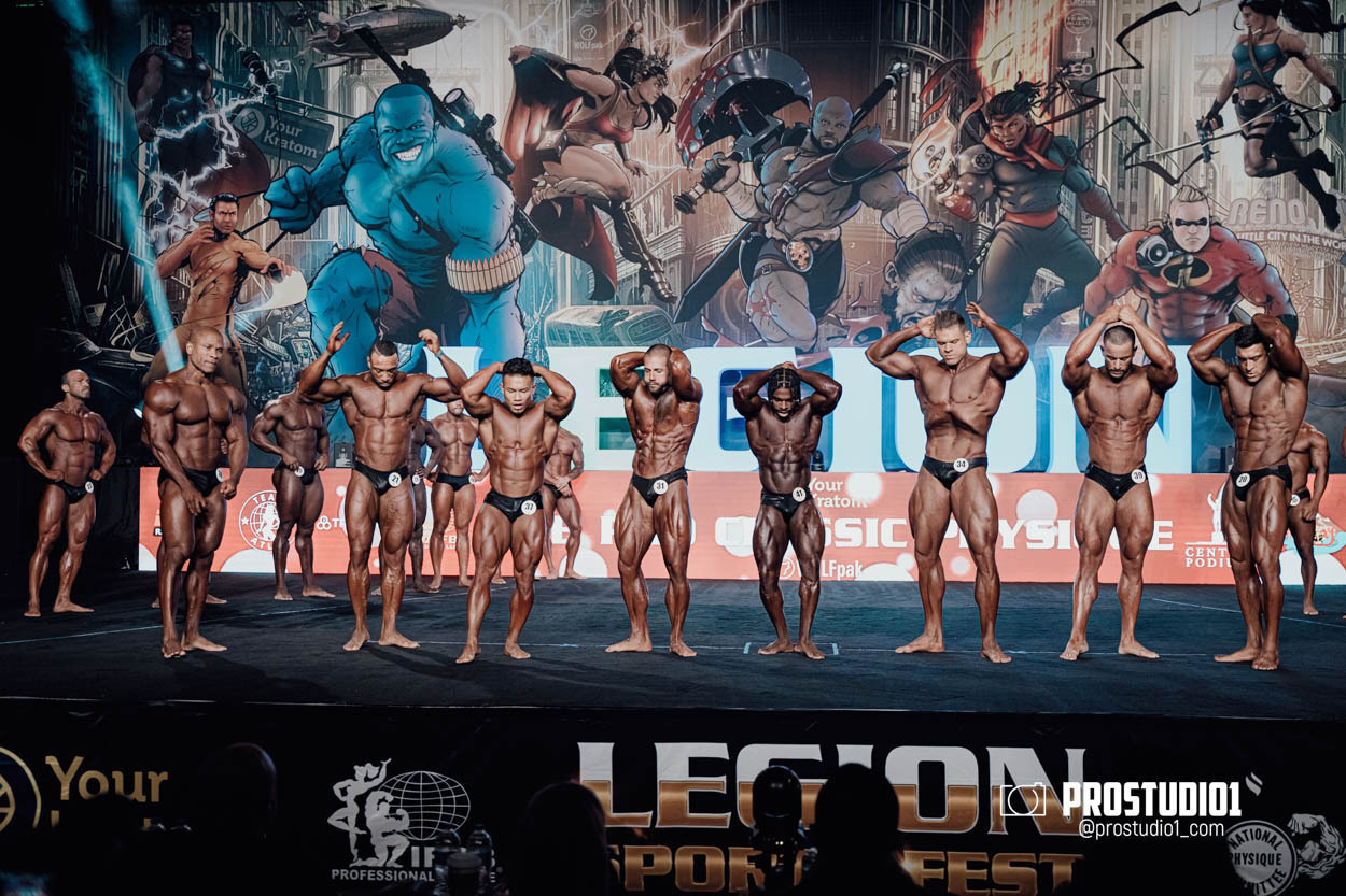 CLASSIC MEN’S PHYSIQUE. Photo & Video Production Studio #1