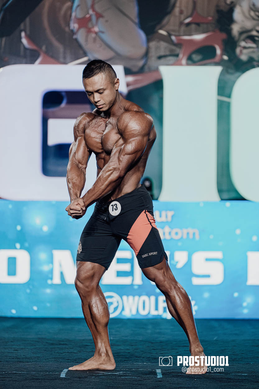 MEN’S PHYSIQUE. Photo & Video Production Studio #1