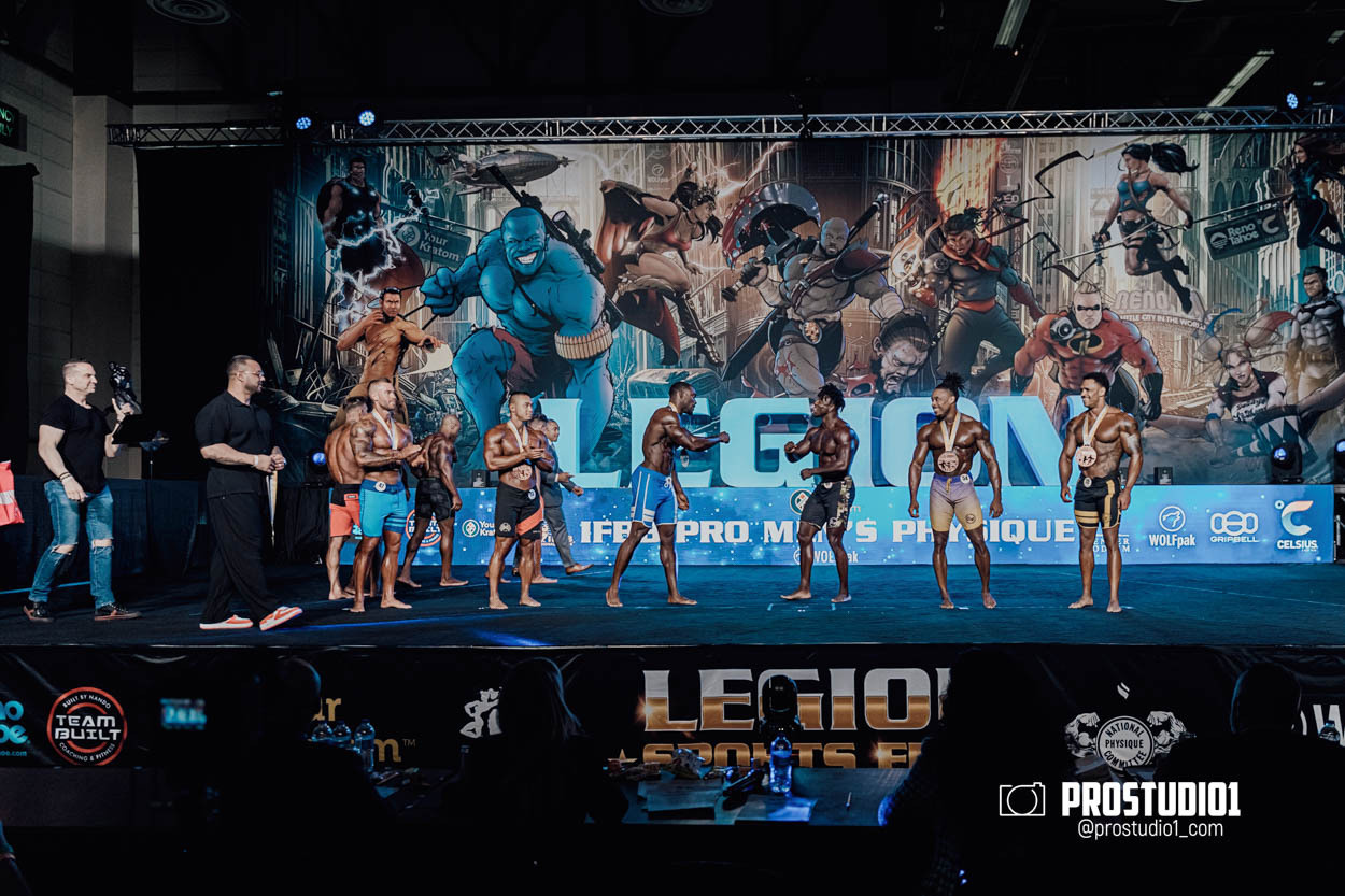 MEN’S PHYSIQUE. Photo & Video Production Studio #1