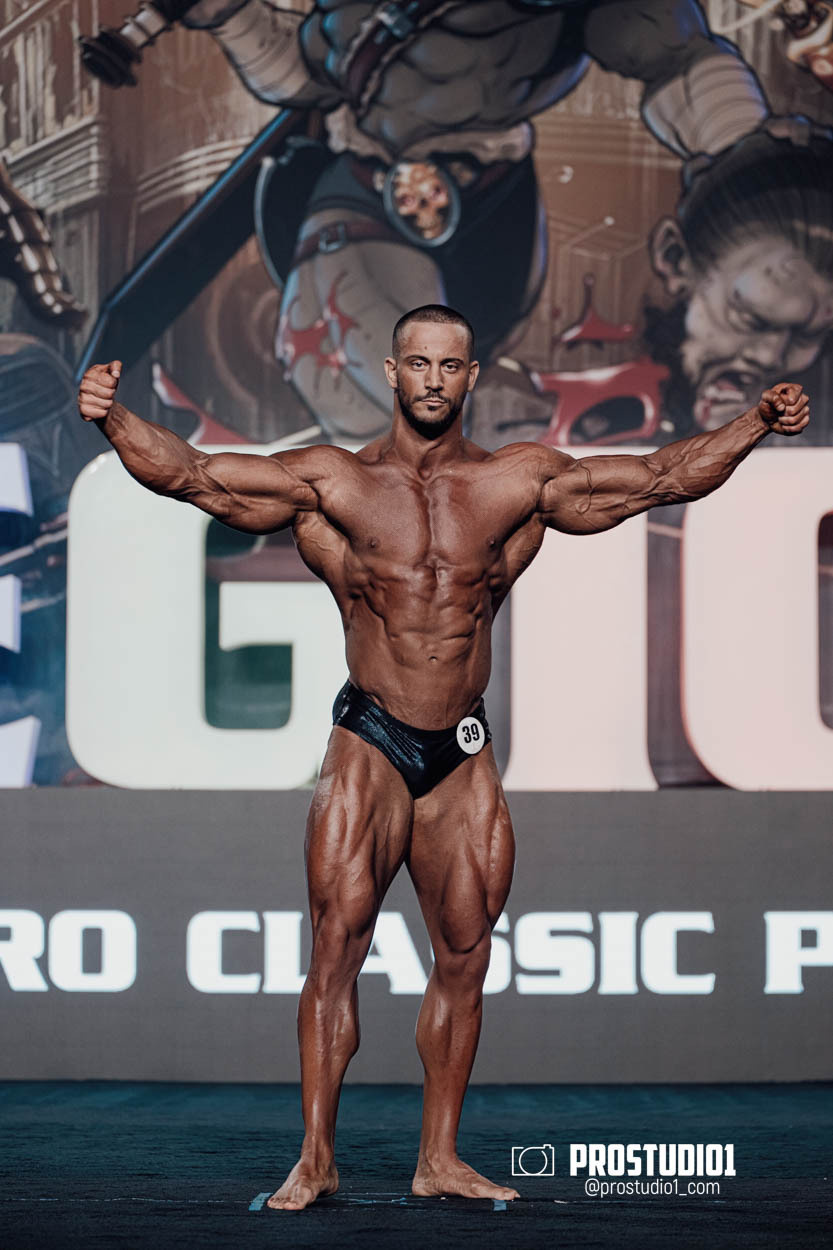 CLASSIC MEN’S PHYSIQUE. Photo & Video Production Studio #1