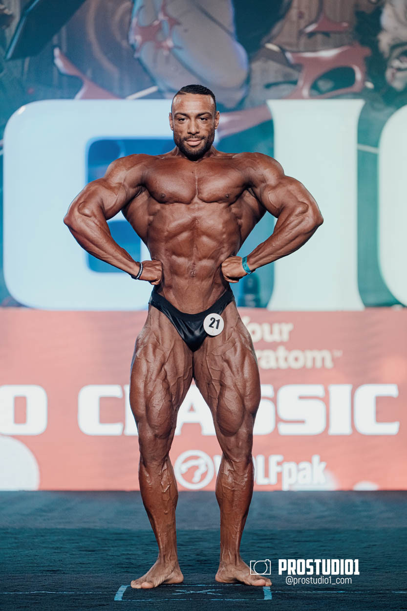 CLASSIC MEN’S PHYSIQUE. Photo & Video Production Studio #1