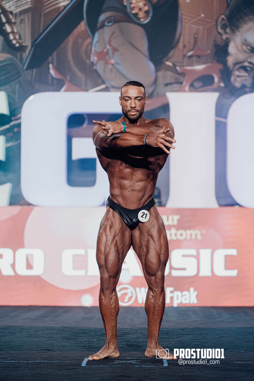 CLASSIC MEN’S PHYSIQUE. Photo & Video Production Studio #1