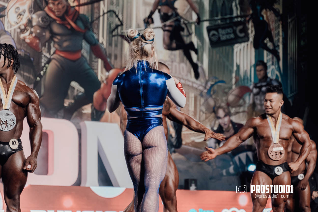 CLASSIC MEN’S PHYSIQUE. Photo & Video Production Studio #1