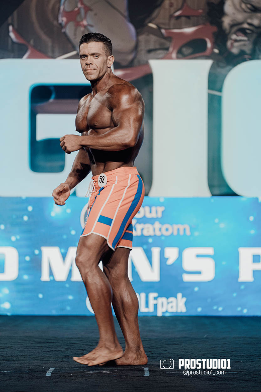 MEN’S PHYSIQUE. Photo & Video Production Studio #1