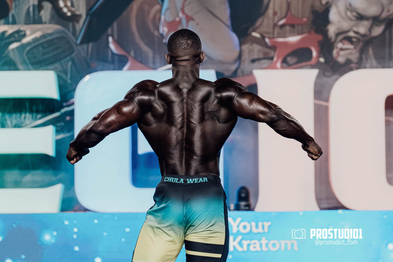 MEN’S PHYSIQUE. Photo & Video Production Studio #1