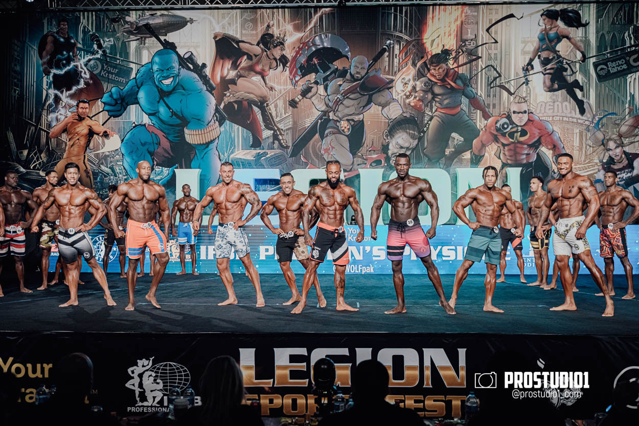 MEN’S PHYSIQUE. Photo & Video Production Studio #1