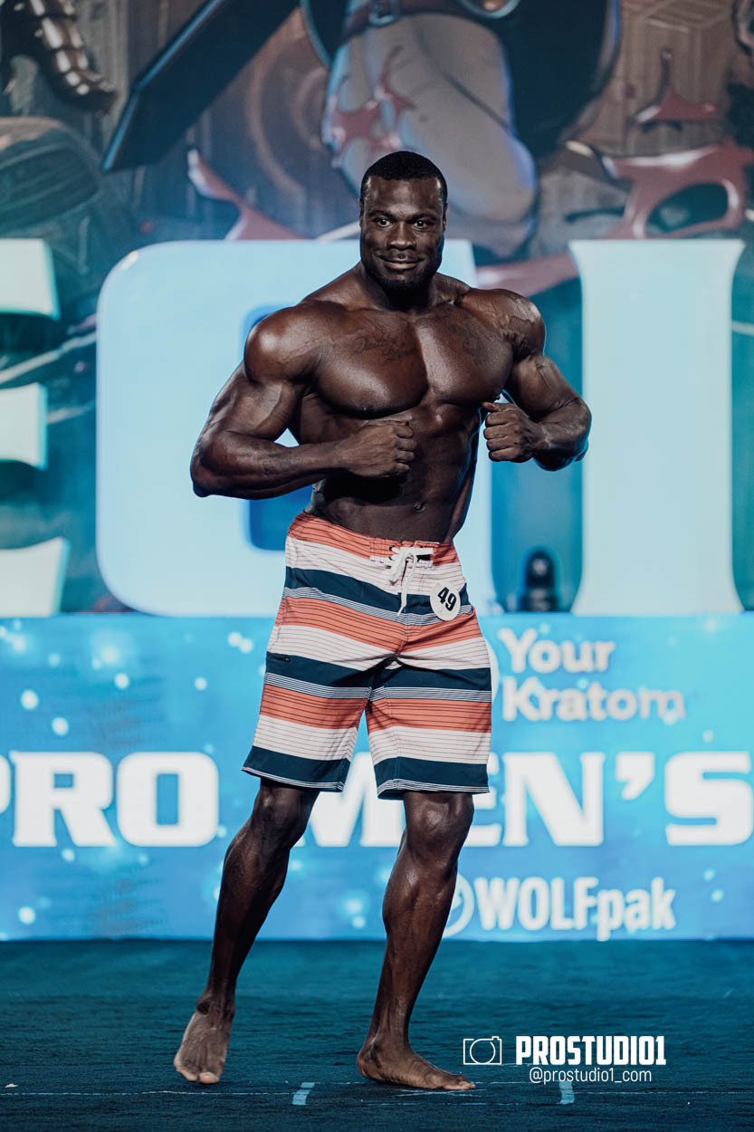 MEN’S PHYSIQUE. Photo & Video Production Studio #1