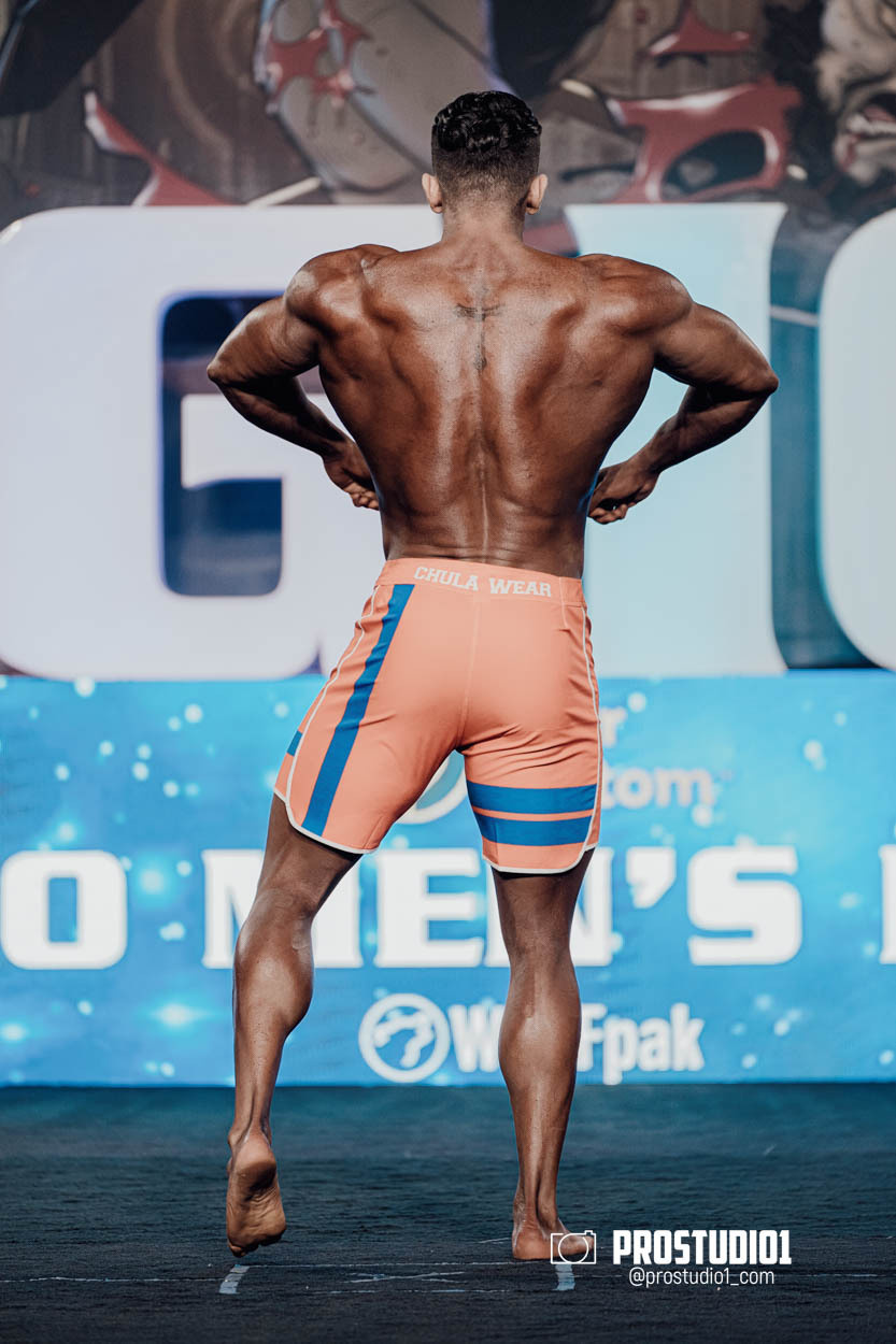 MEN’S PHYSIQUE. Photo & Video Production Studio #1