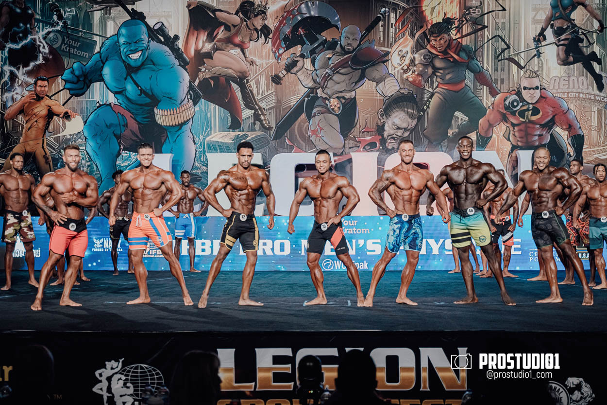 MEN’S PHYSIQUE. Photo & Video Production Studio #1