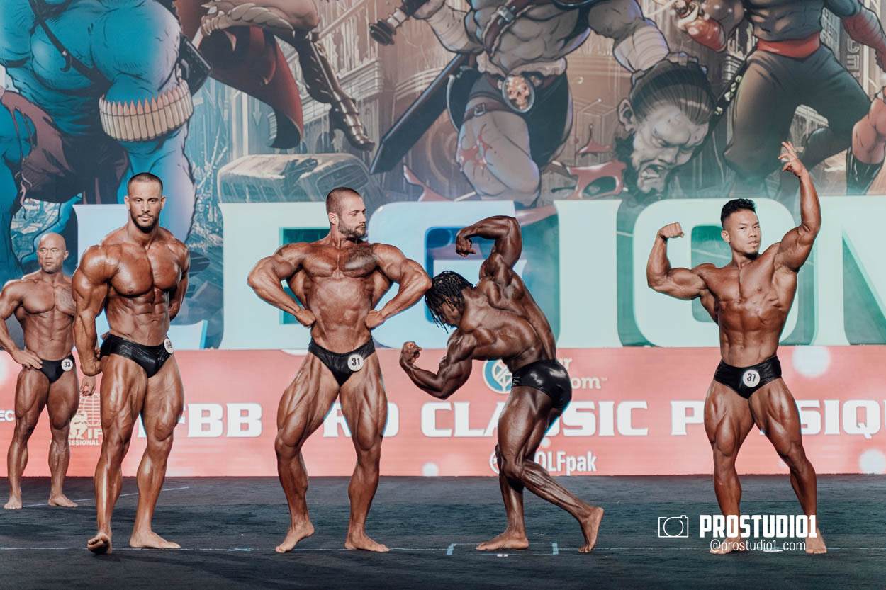 CLASSIC MEN’S PHYSIQUE. Photo & Video Production Studio #1