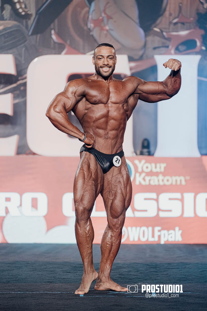 CLASSIC MEN’S PHYSIQUE. Photo & Video Production Studio #1