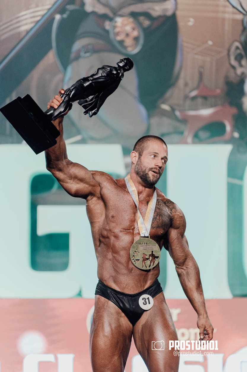 CLASSIC MEN’S PHYSIQUE. Photo & Video Production Studio #1