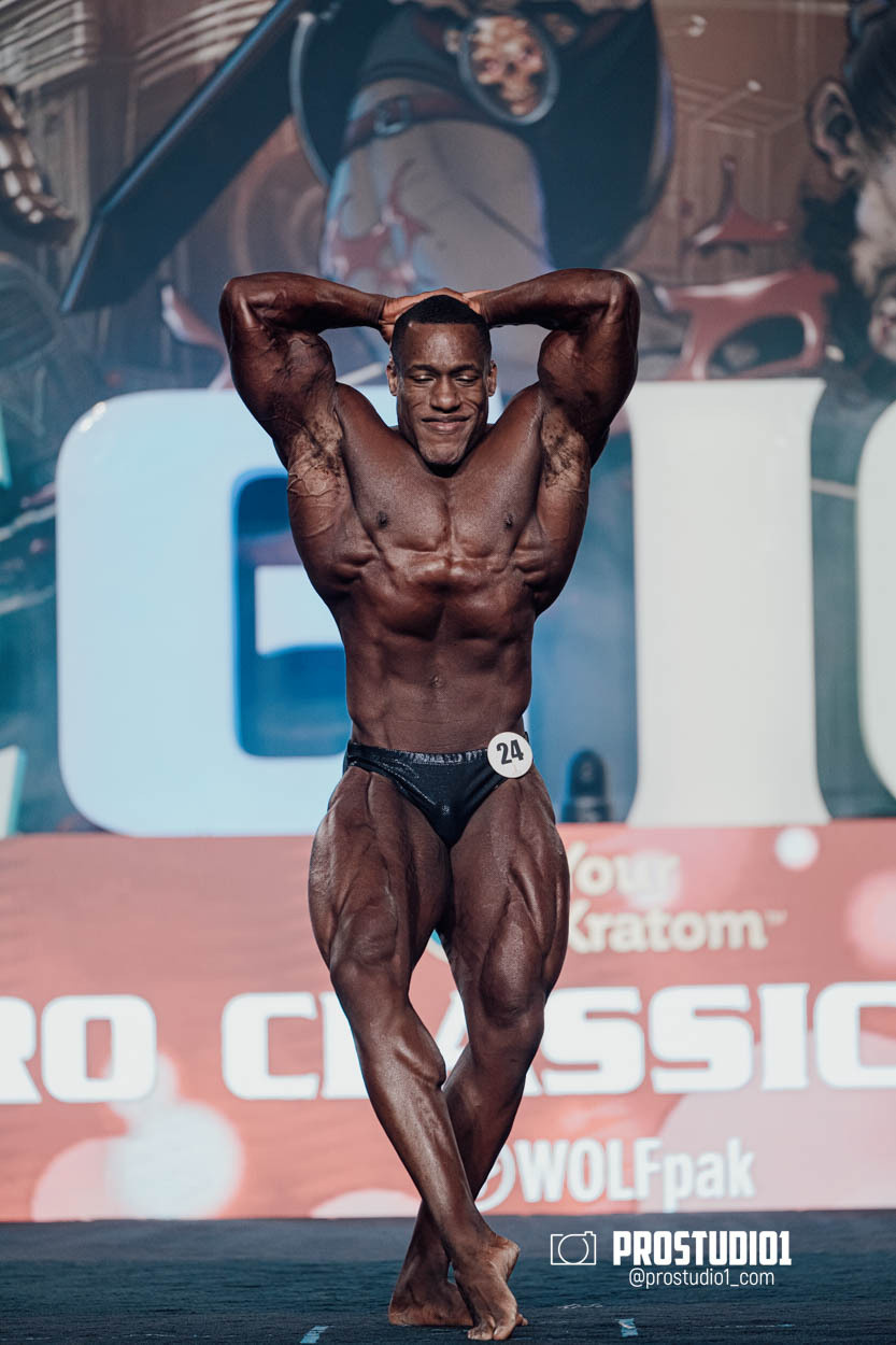CLASSIC MEN’S PHYSIQUE. Photo & Video Production Studio #1